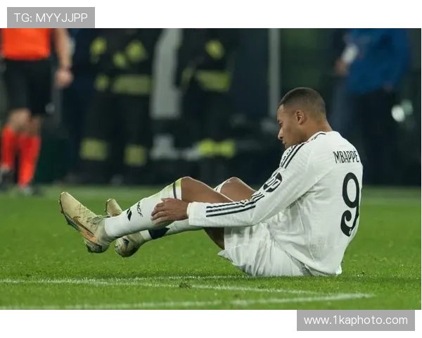 西媒曝姆巴佩带伤作战膝伤复发 西媒曝姆巴佩带伤作战膝伤复发