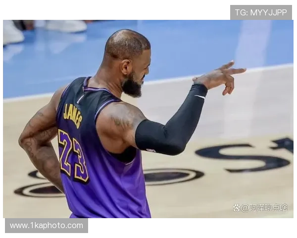 詹皇赞弗拉格有我当年影子